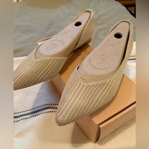 Vivaia Eco-Friendly Pointed Flats - Size 40 - Brand New in Box